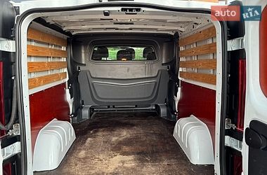 Грузопассажирский фургон Renault Trafic 2017 в Буче