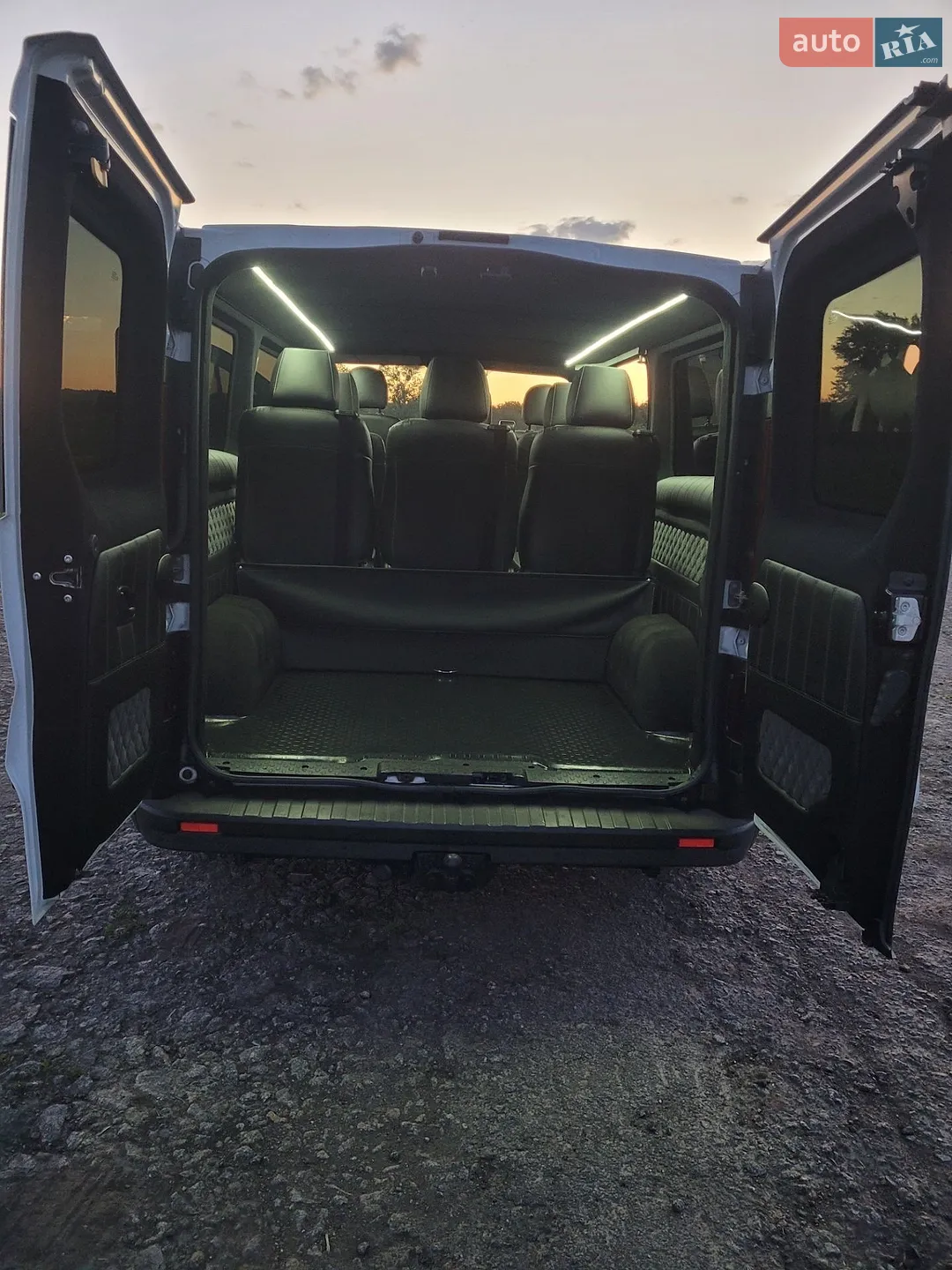 2021 Renault Trafic - мініатюра 48