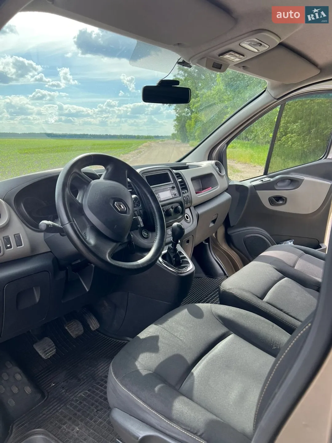 2015 Renault Trafic - мініатюра 18