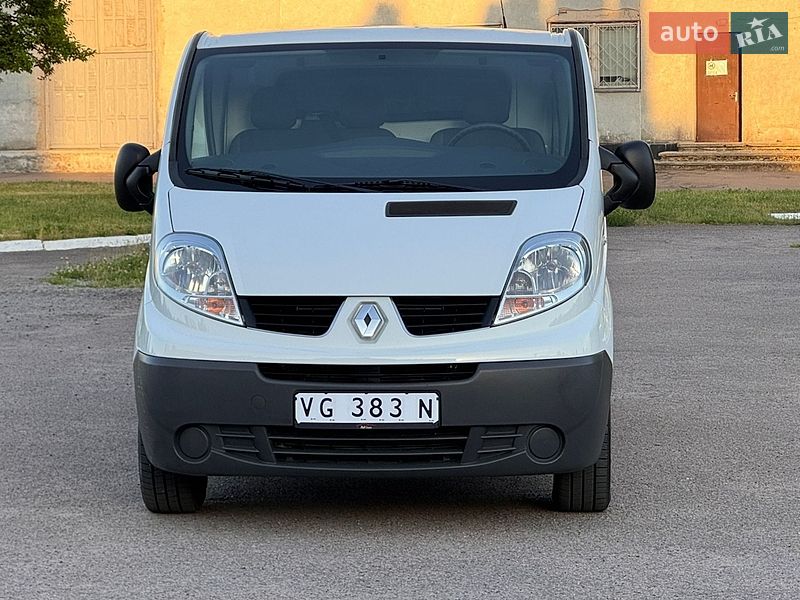 Вантажний фургон Renault Trafic 2014 в Рівному