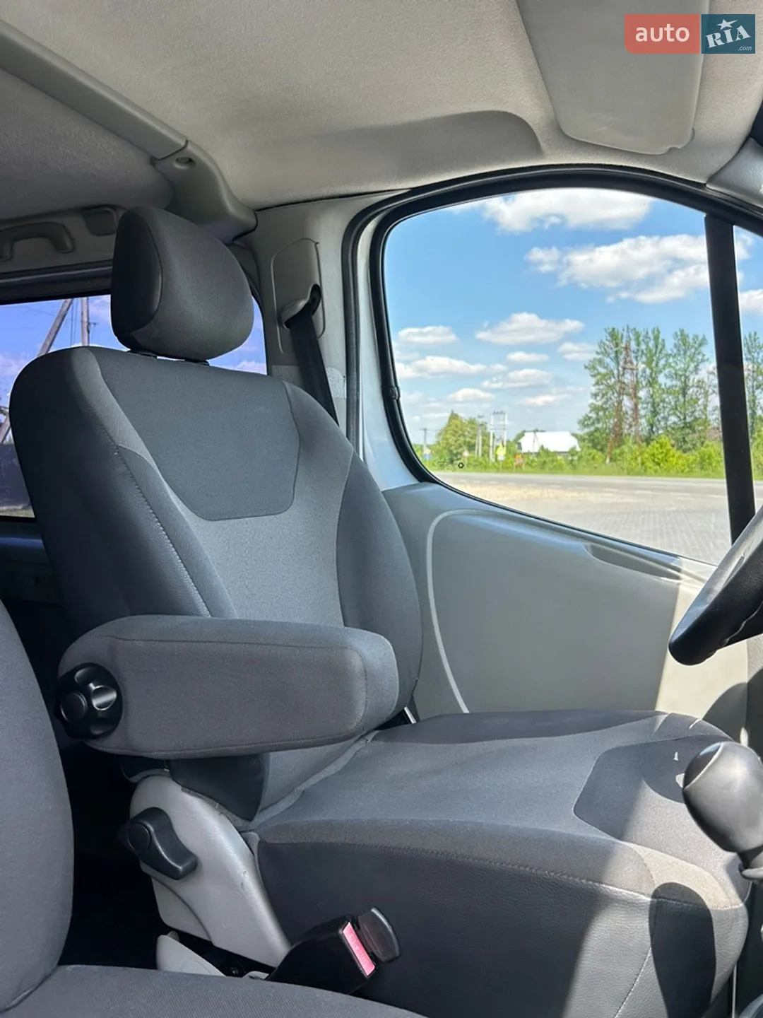 2011 Renault Trafic - мініатюра 51