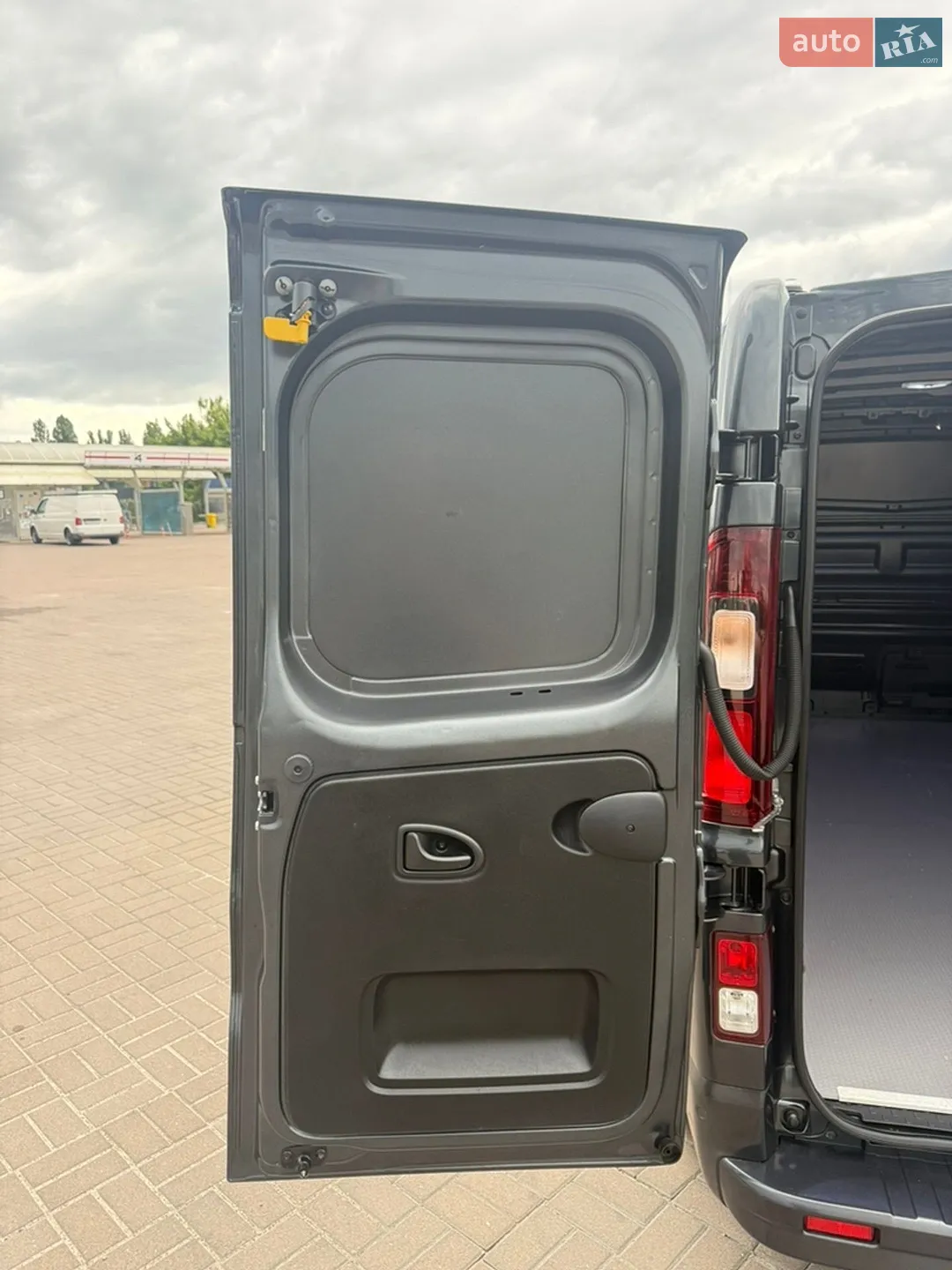 2022 Renault Trafic - мініатюра 126