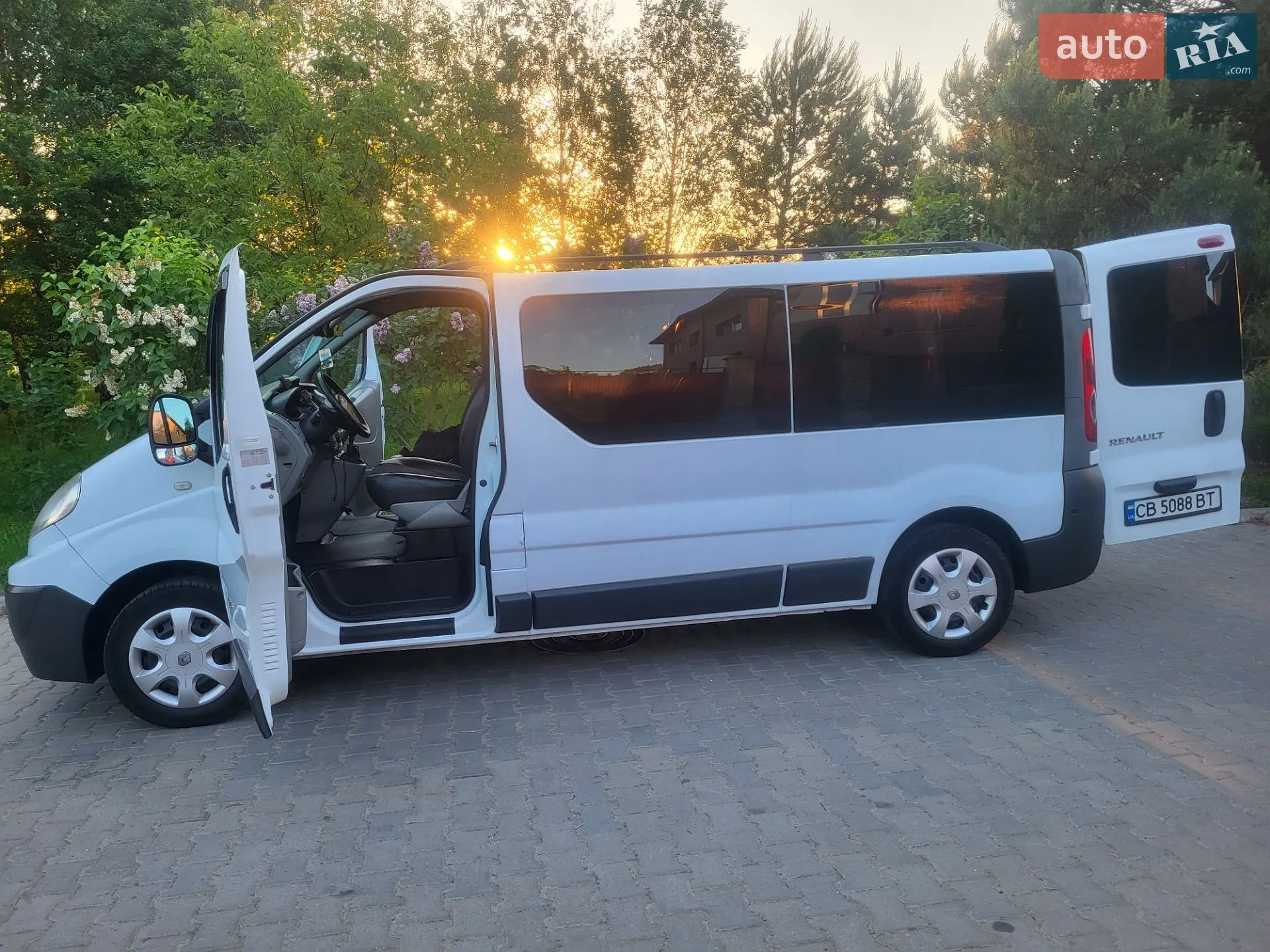 2011 Renault Trafic - мініатюра 61