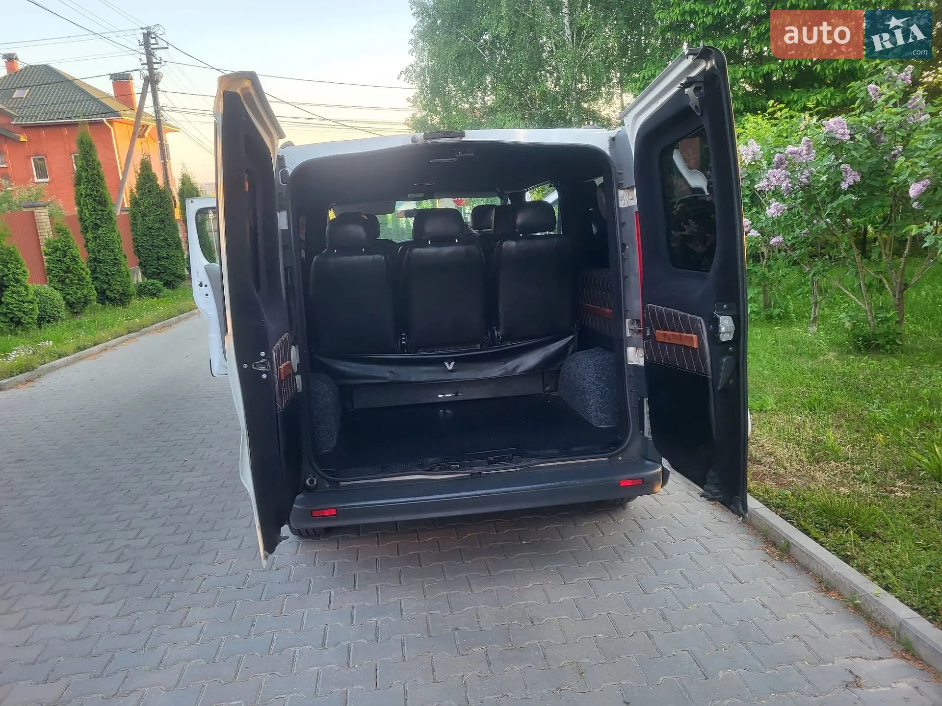 2011 Renault Trafic - мініатюра 55