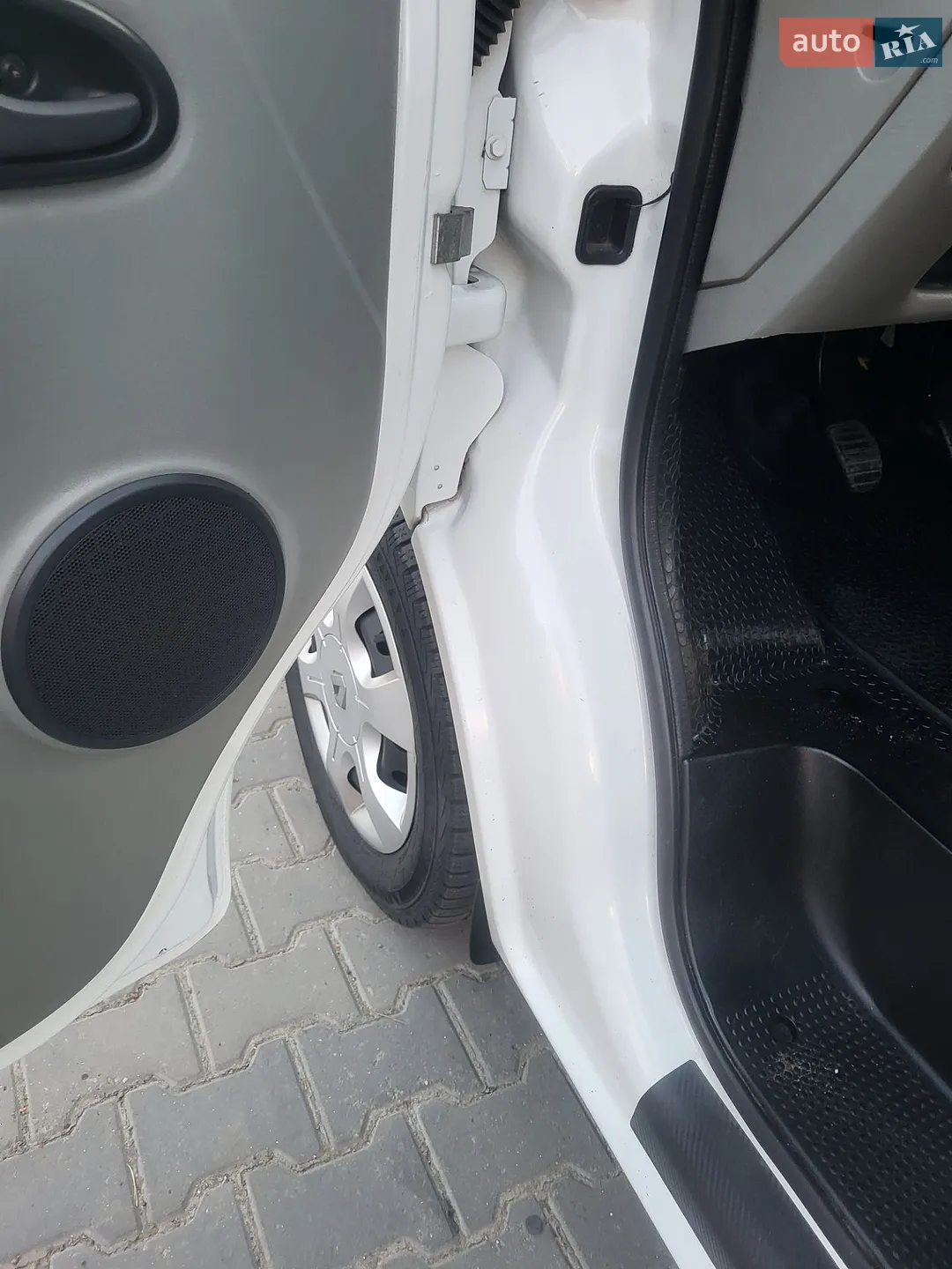 2011 Renault Trafic - мініатюра 80