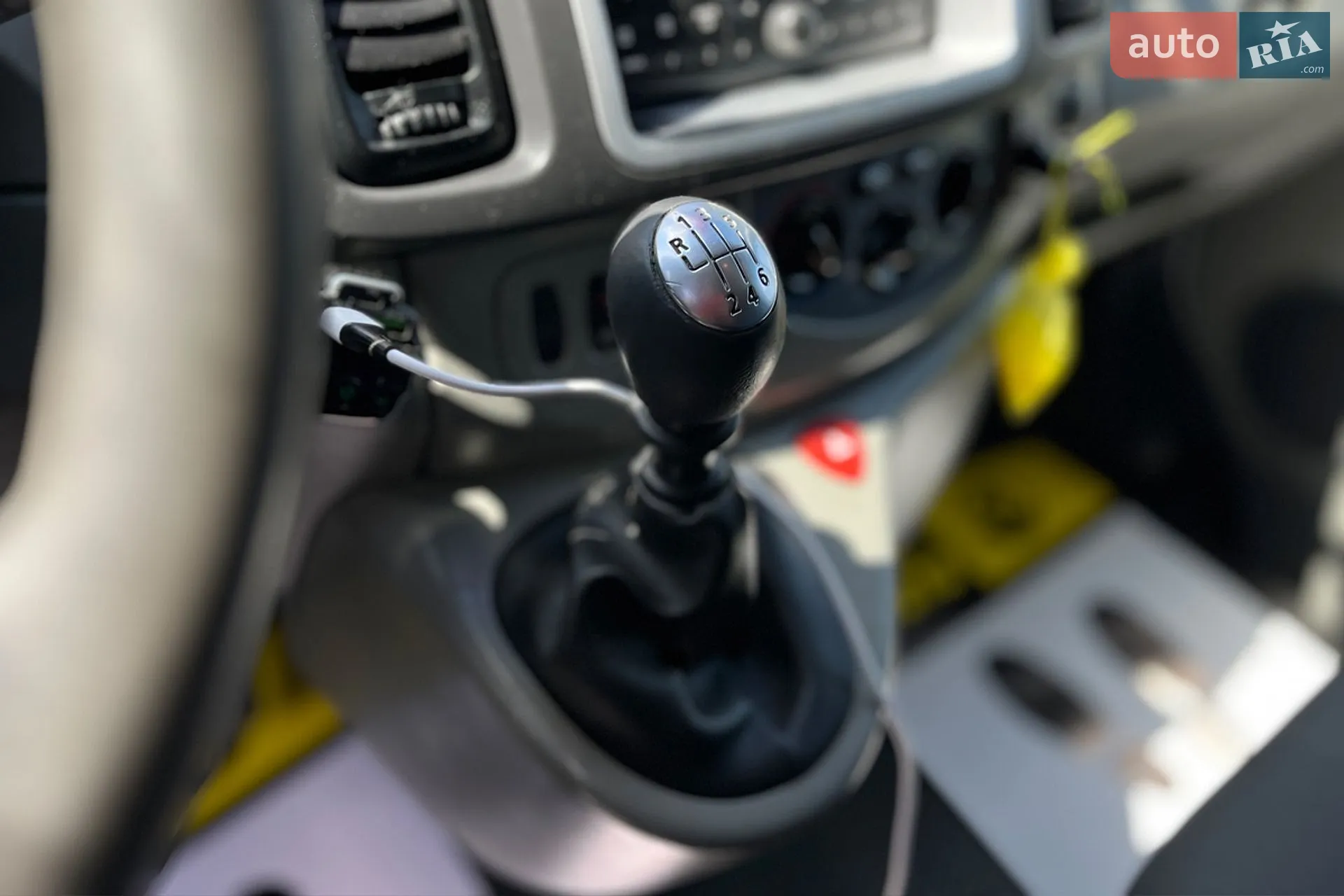 2011 Renault Trafic - мініатюра 12