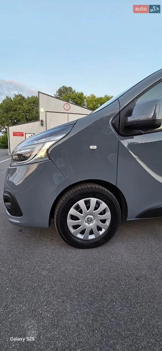 2020 Renault Trafic - мініатюра 12