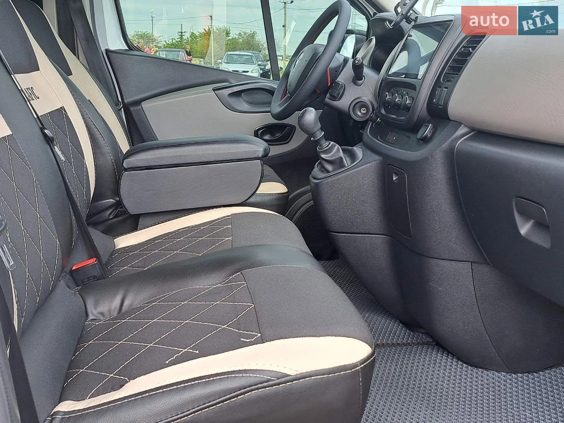 2016 Renault Trafic - мініатюра 8
