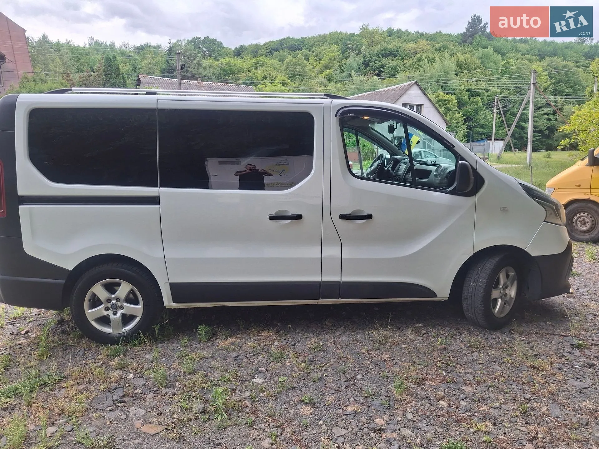 2015 Renault Trafic - мініатюра 3