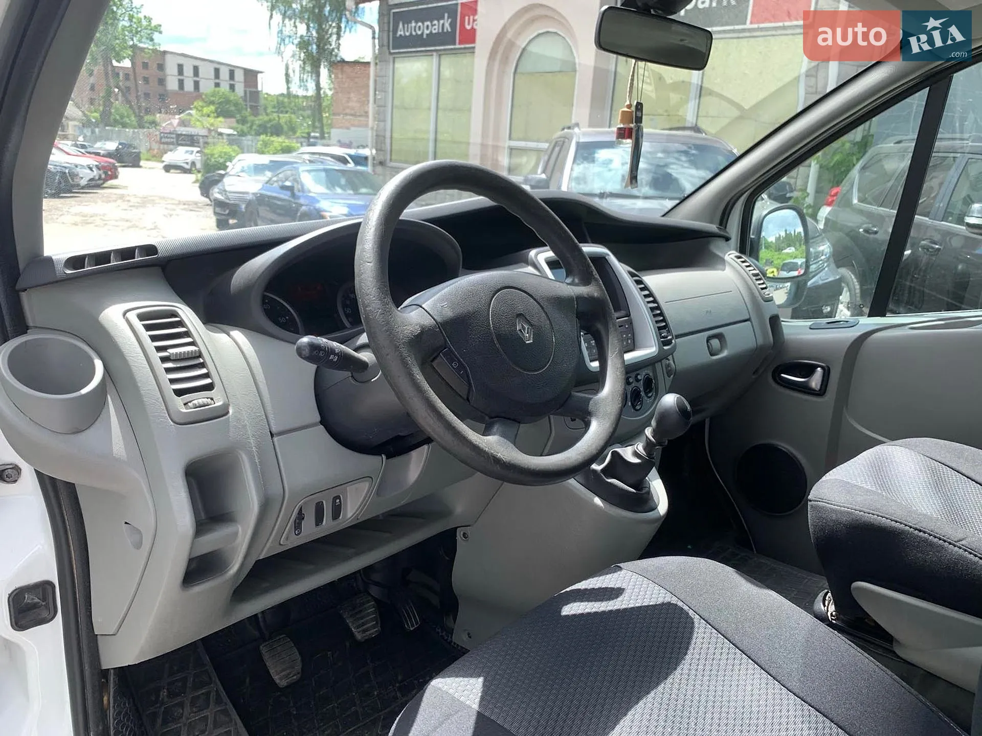 2012 Renault Trafic - мініатюра 17