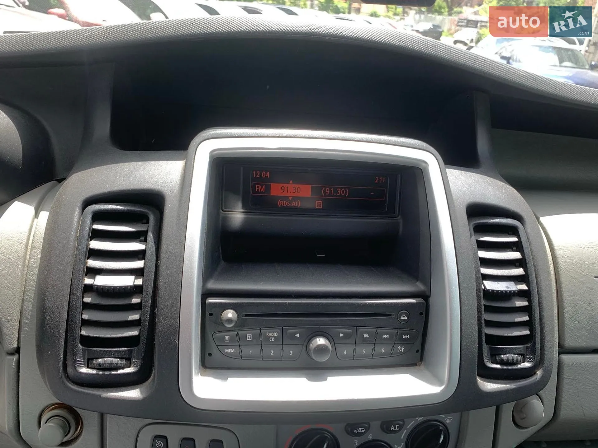 2012 Renault Trafic - мініатюра 21
