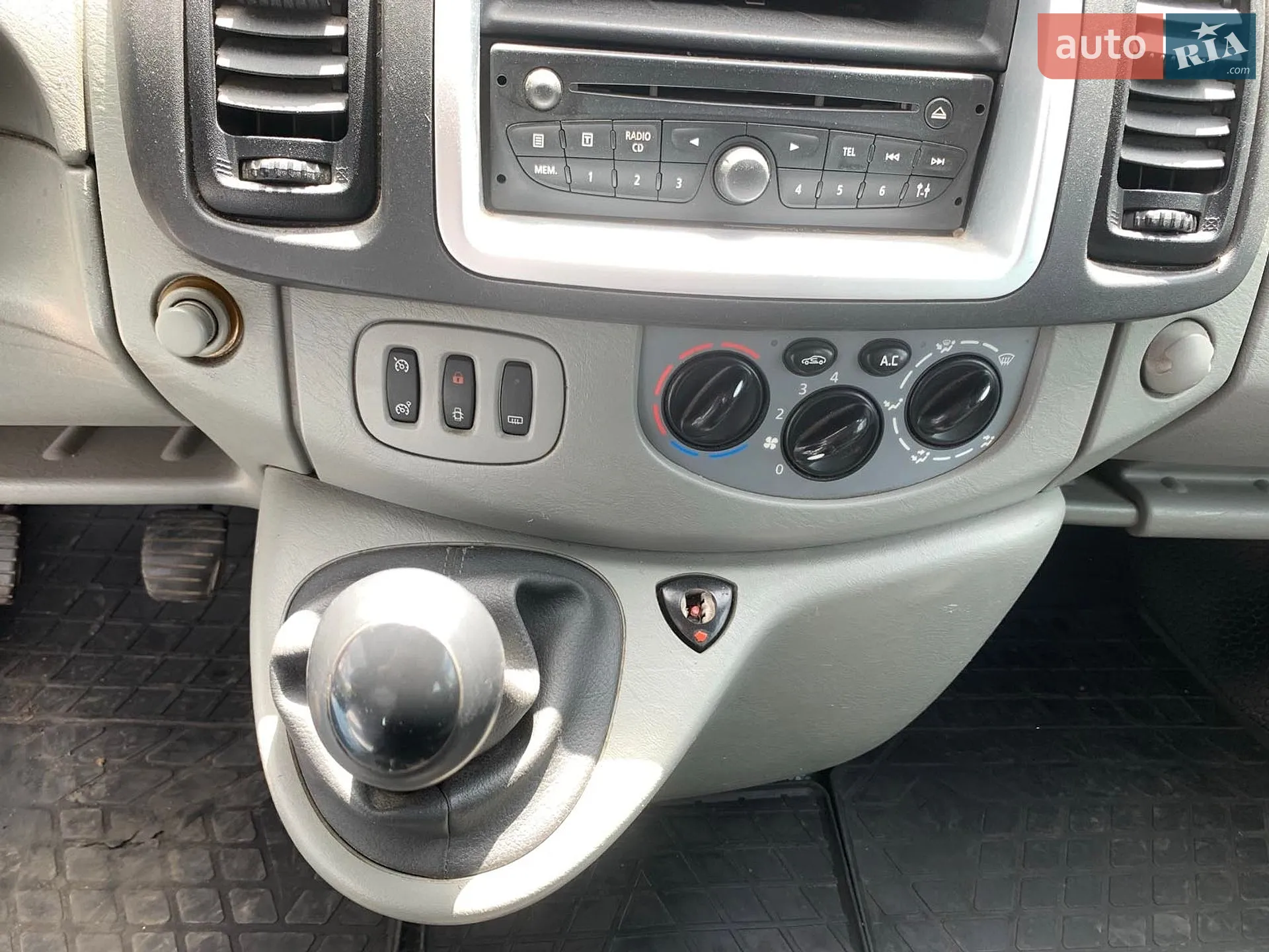 2012 Renault Trafic - мініатюра 22
