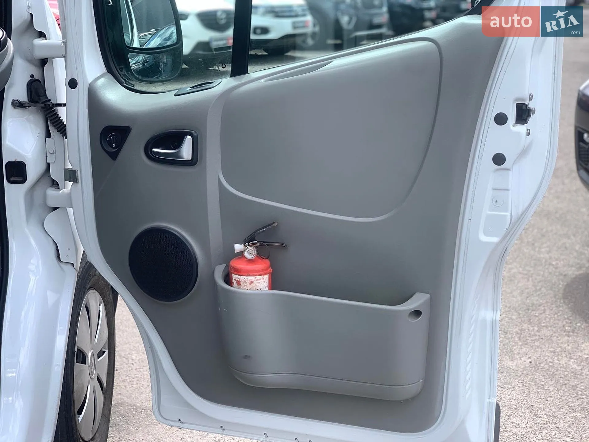 2012 Renault Trafic - мініатюра 25
