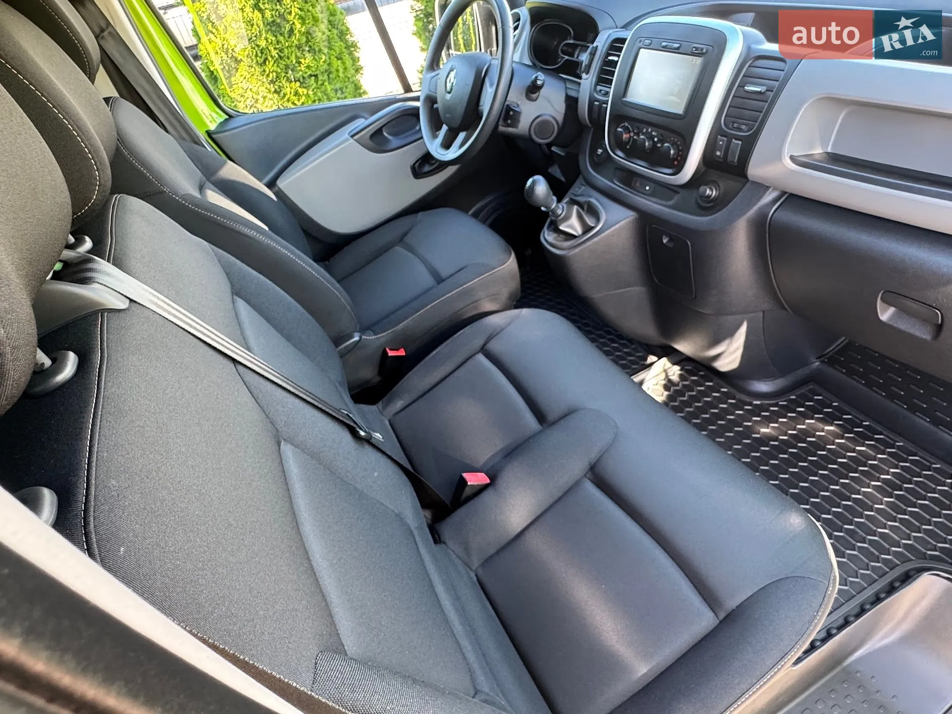 2015 Renault Trafic - мініатюра 53