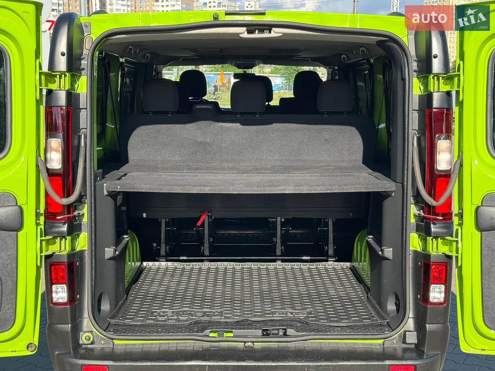 2015 Renault Trafic - мініатюра 78