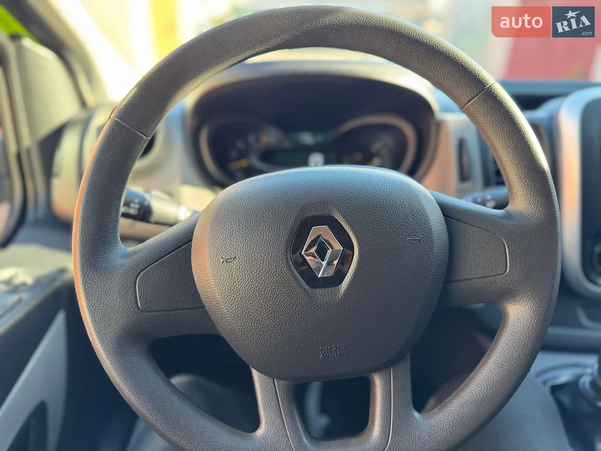 2015 Renault Trafic - мініатюра 85