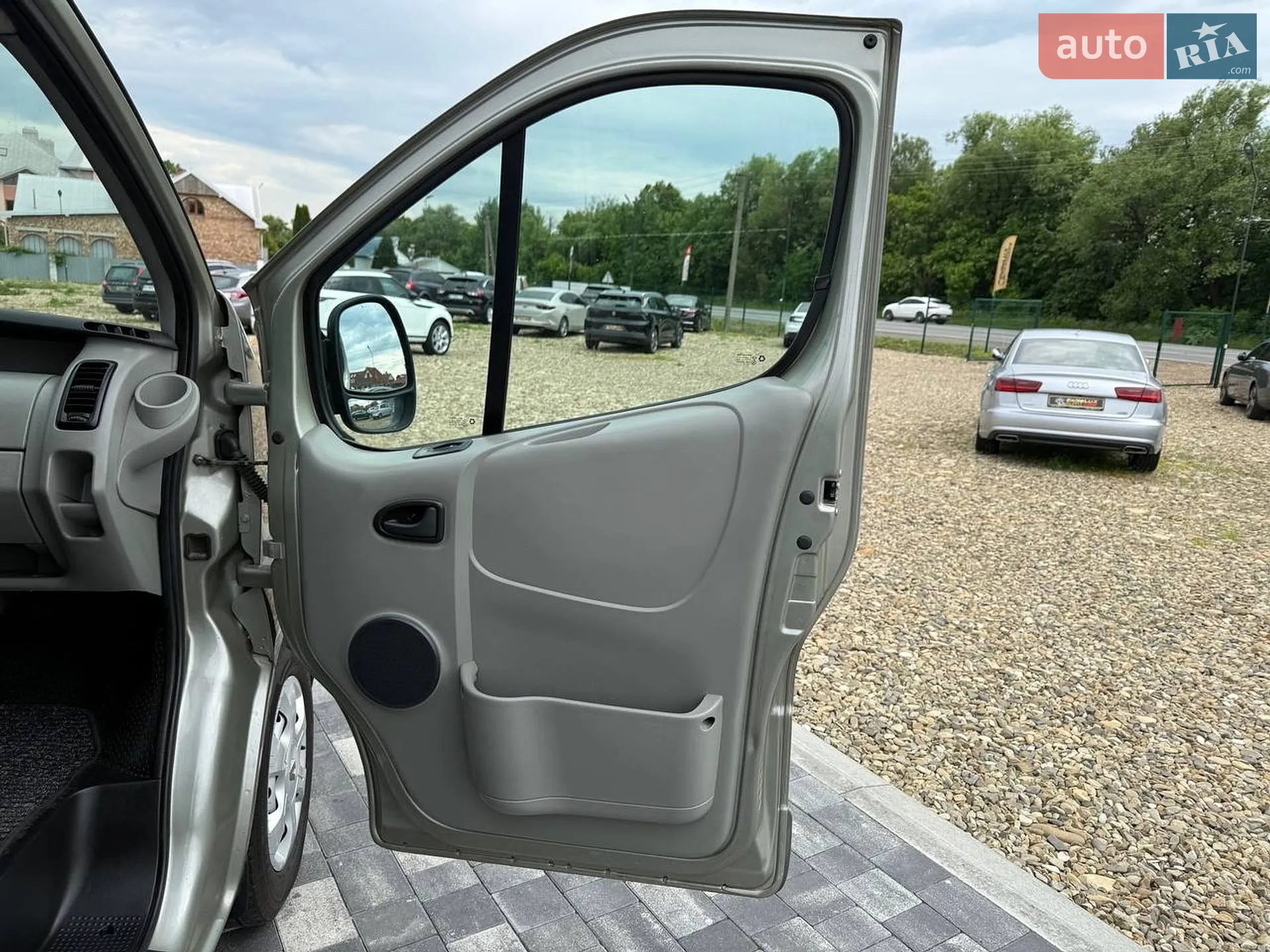 2010 Renault Trafic - мініатюра 18