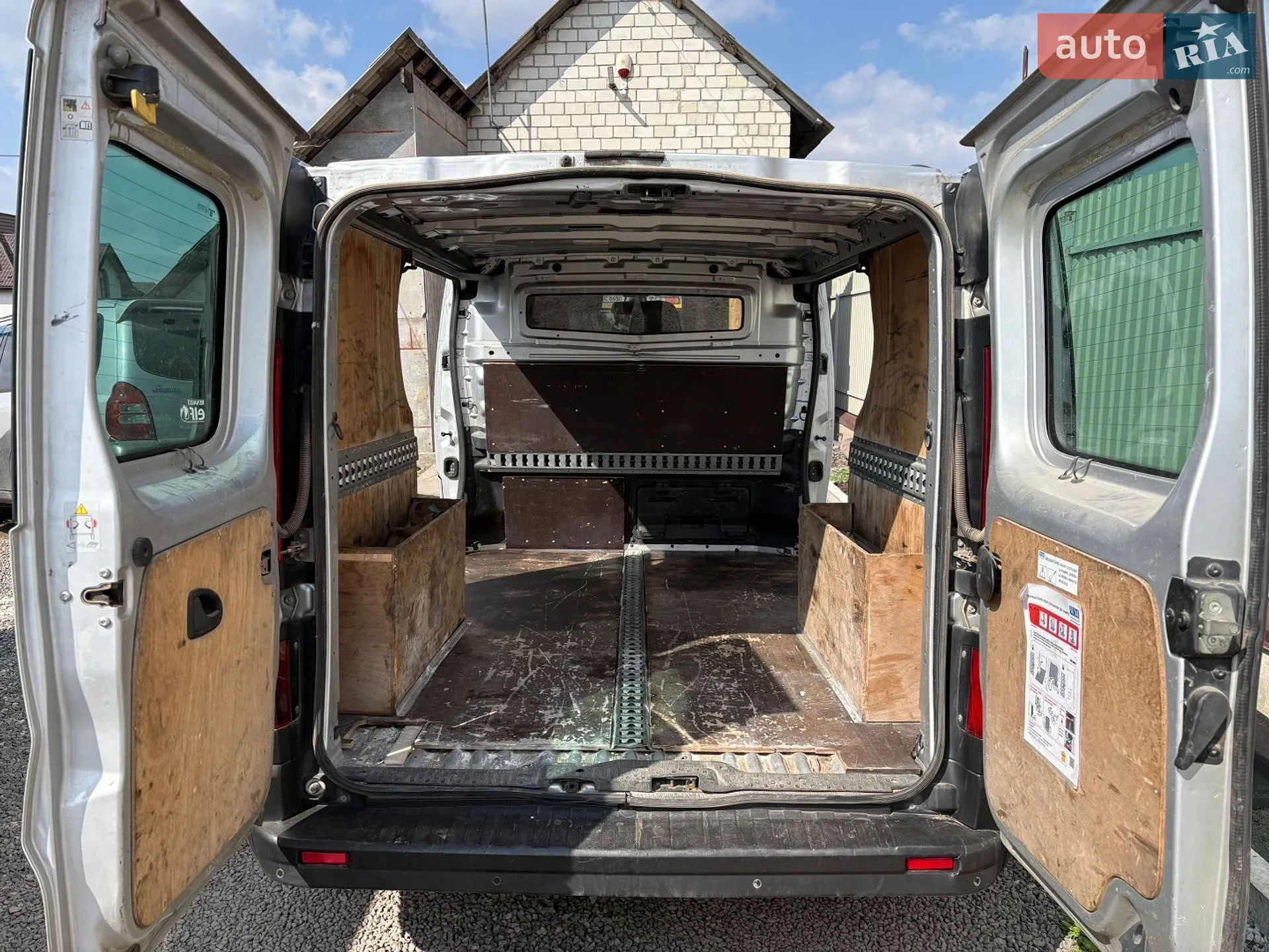 2015 Renault Trafic - мініатюра 27