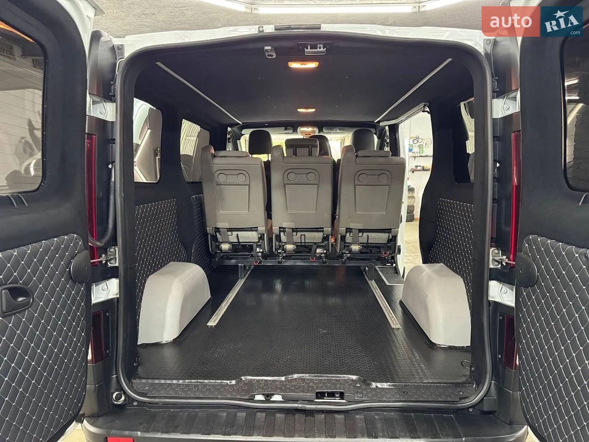 2020 Renault Trafic - мініатюра 11