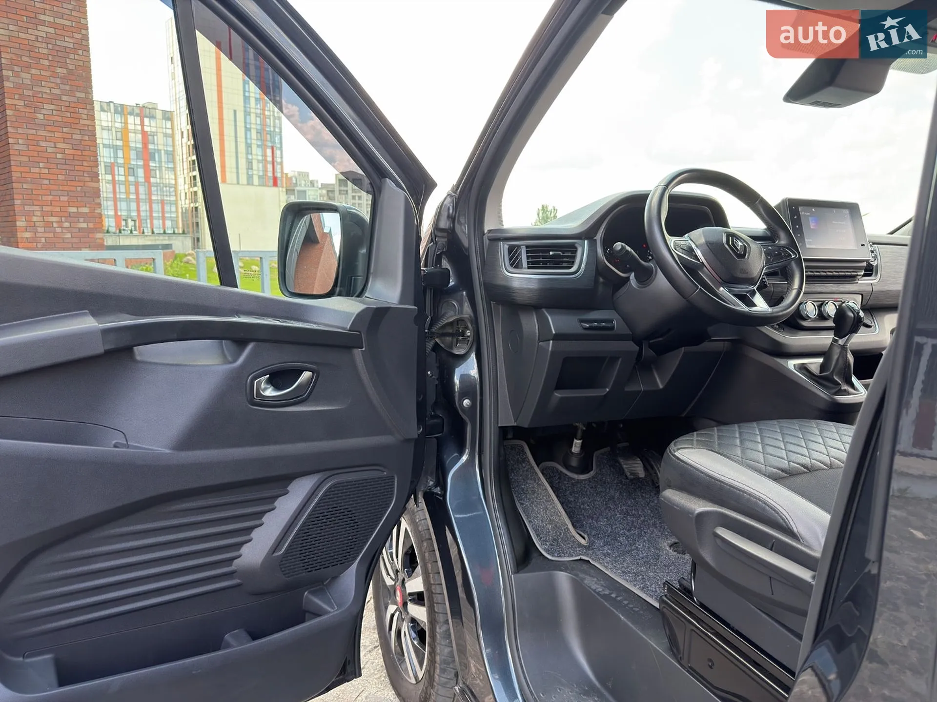 2022 Renault Trafic - мініатюра 16