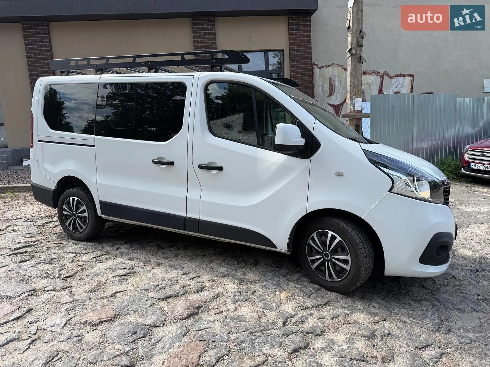 2015 Renault Trafic - мініатюра 4