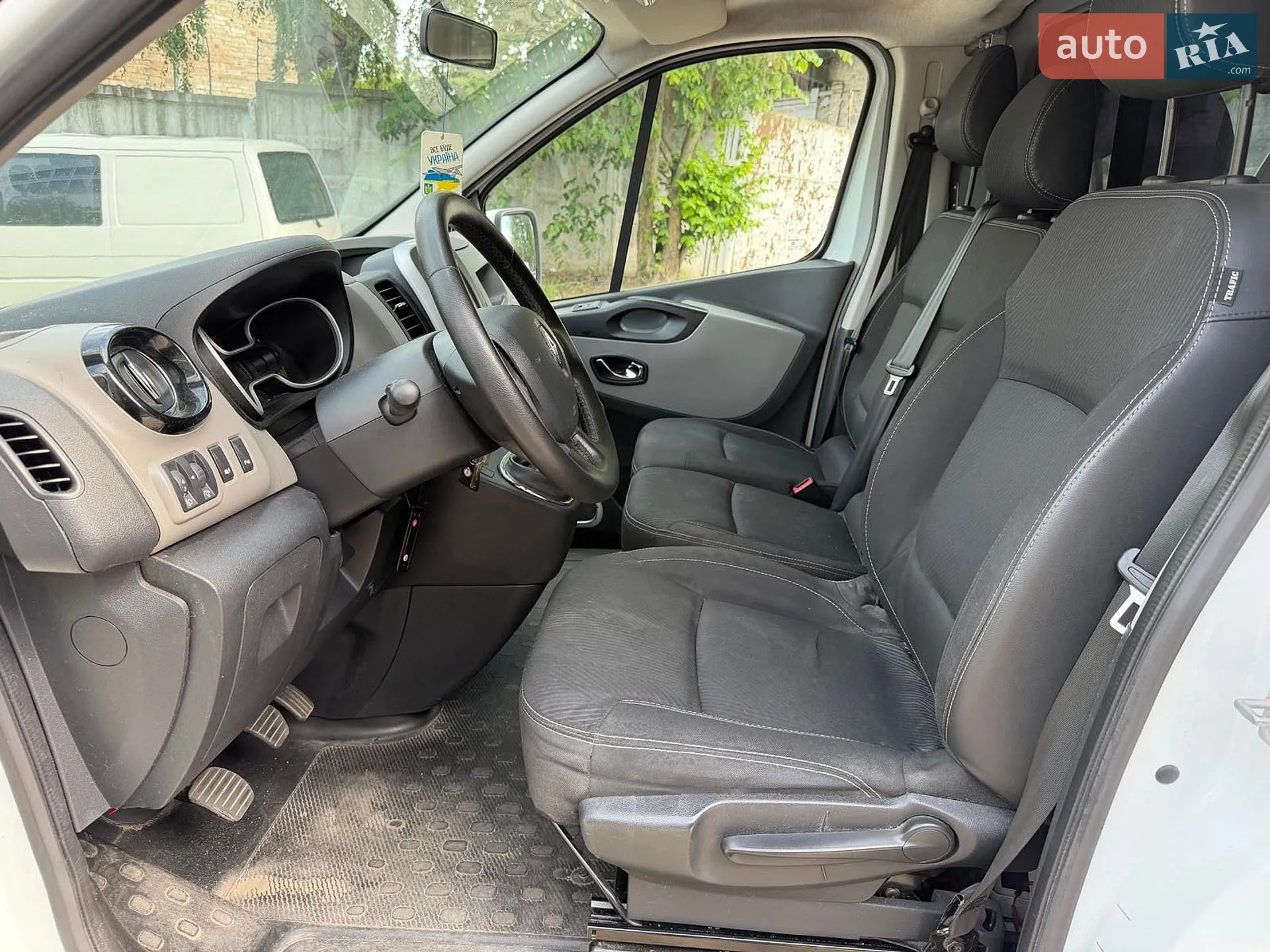 2015 Renault Trafic - мініатюра 13