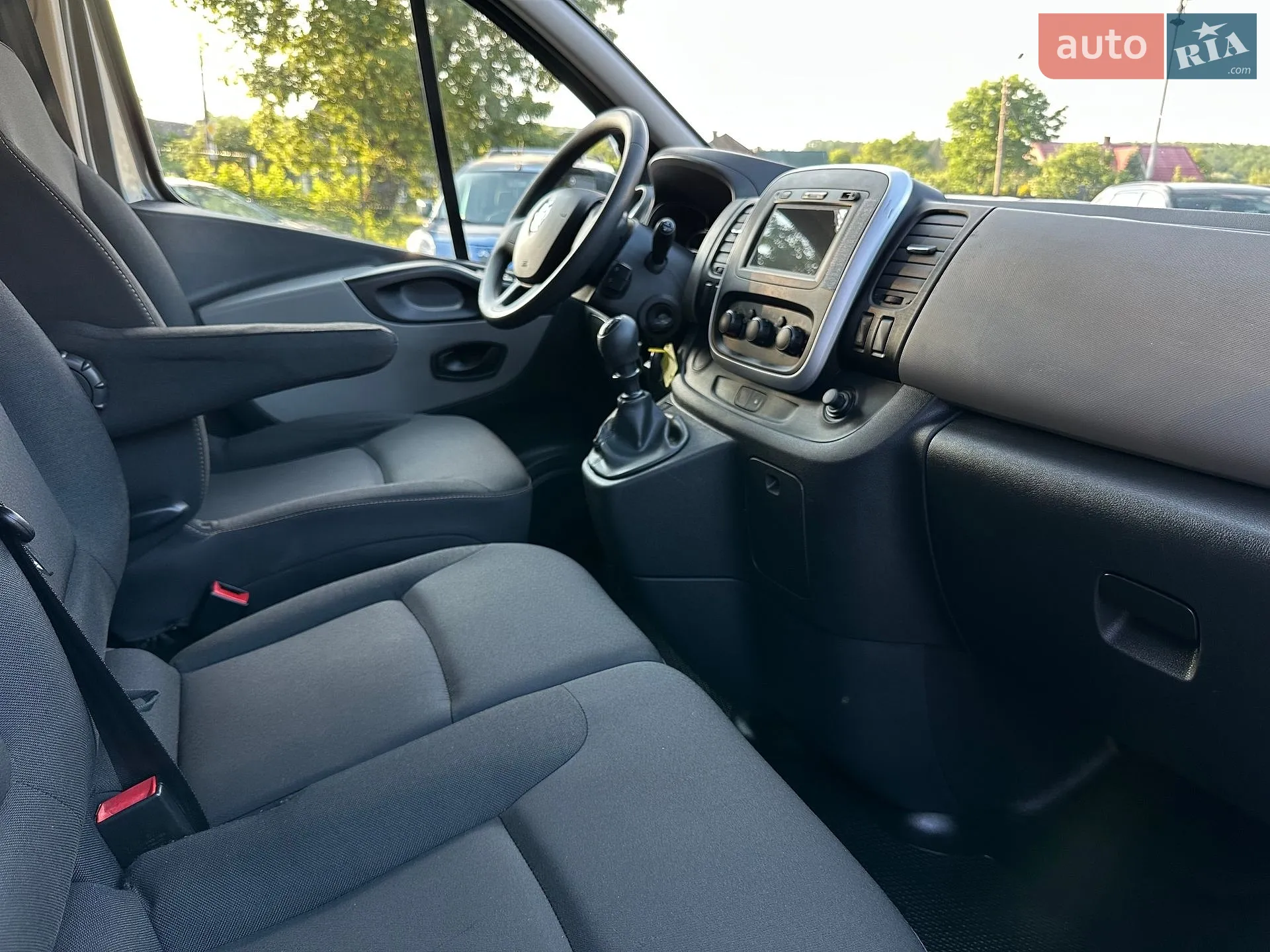 2019 Renault Trafic - мініатюра 43