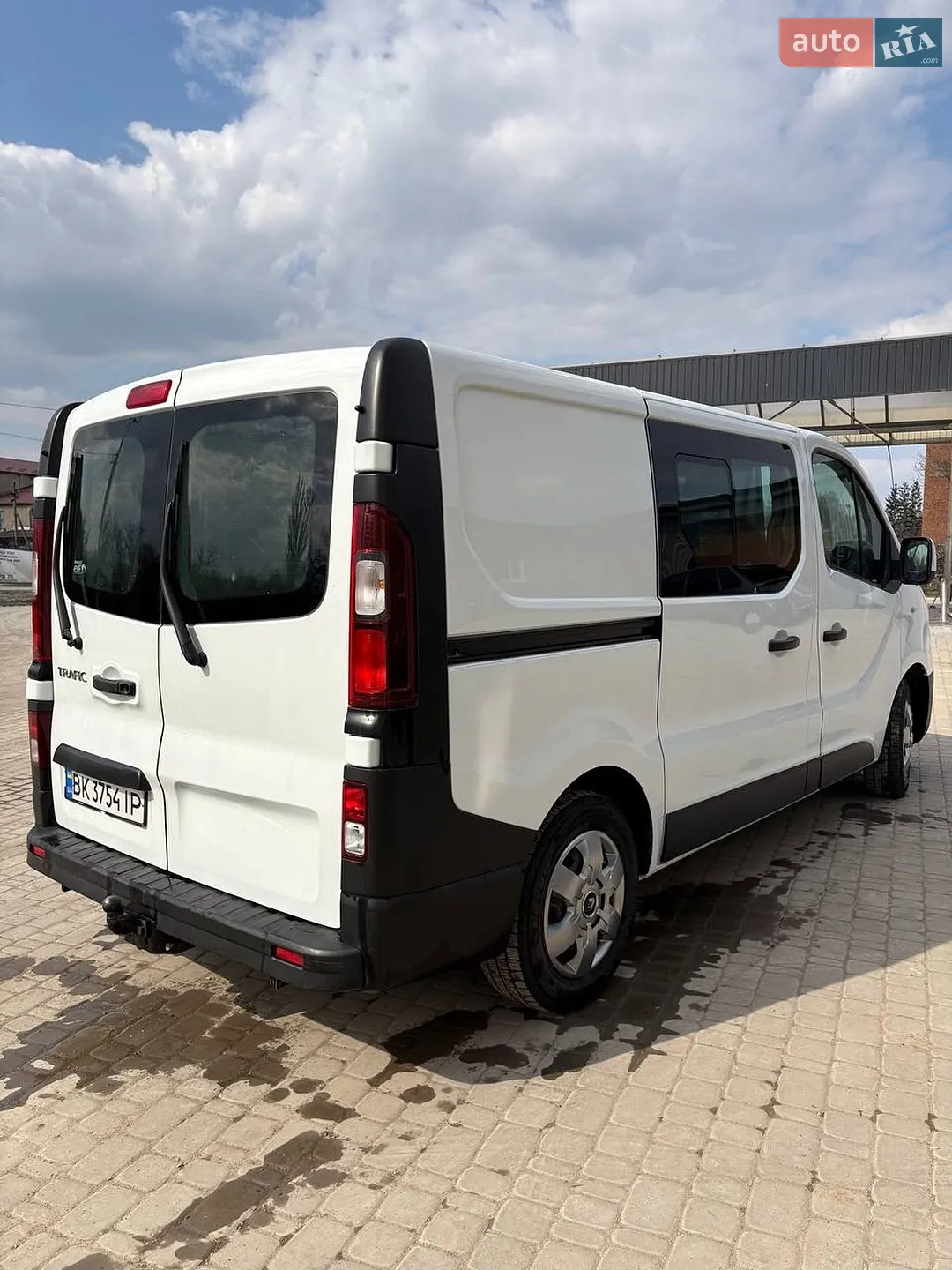 2014 Renault Trafic - мініатюра 2