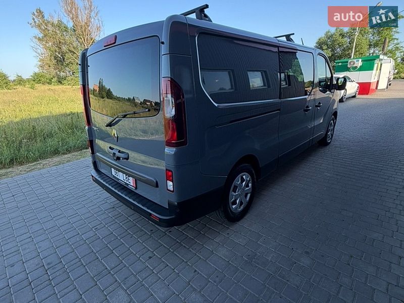 Грузопассажирский фургон Renault Trafic 2023 в Яворове