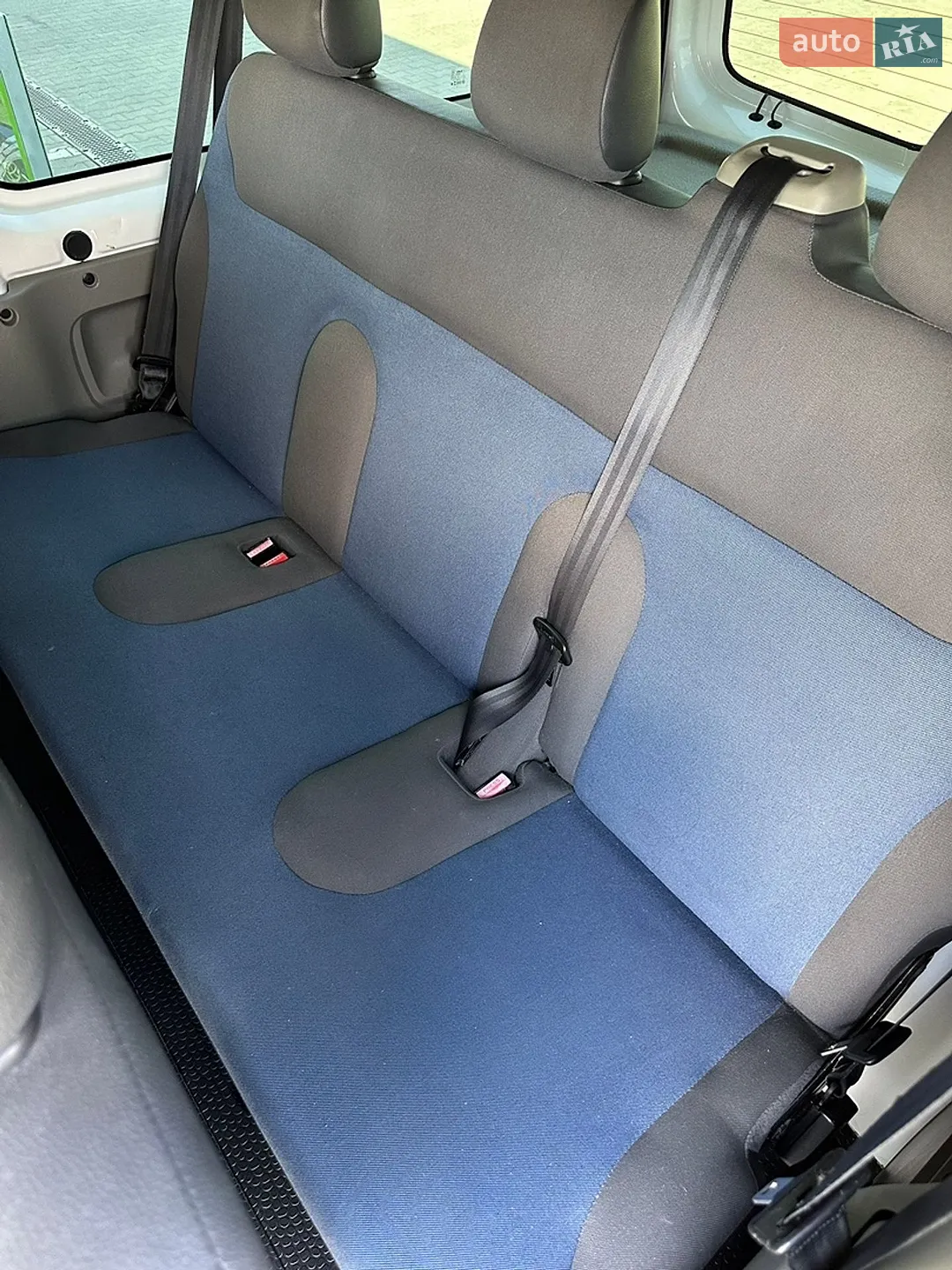 2012 Renault Trafic - мініатюра 38