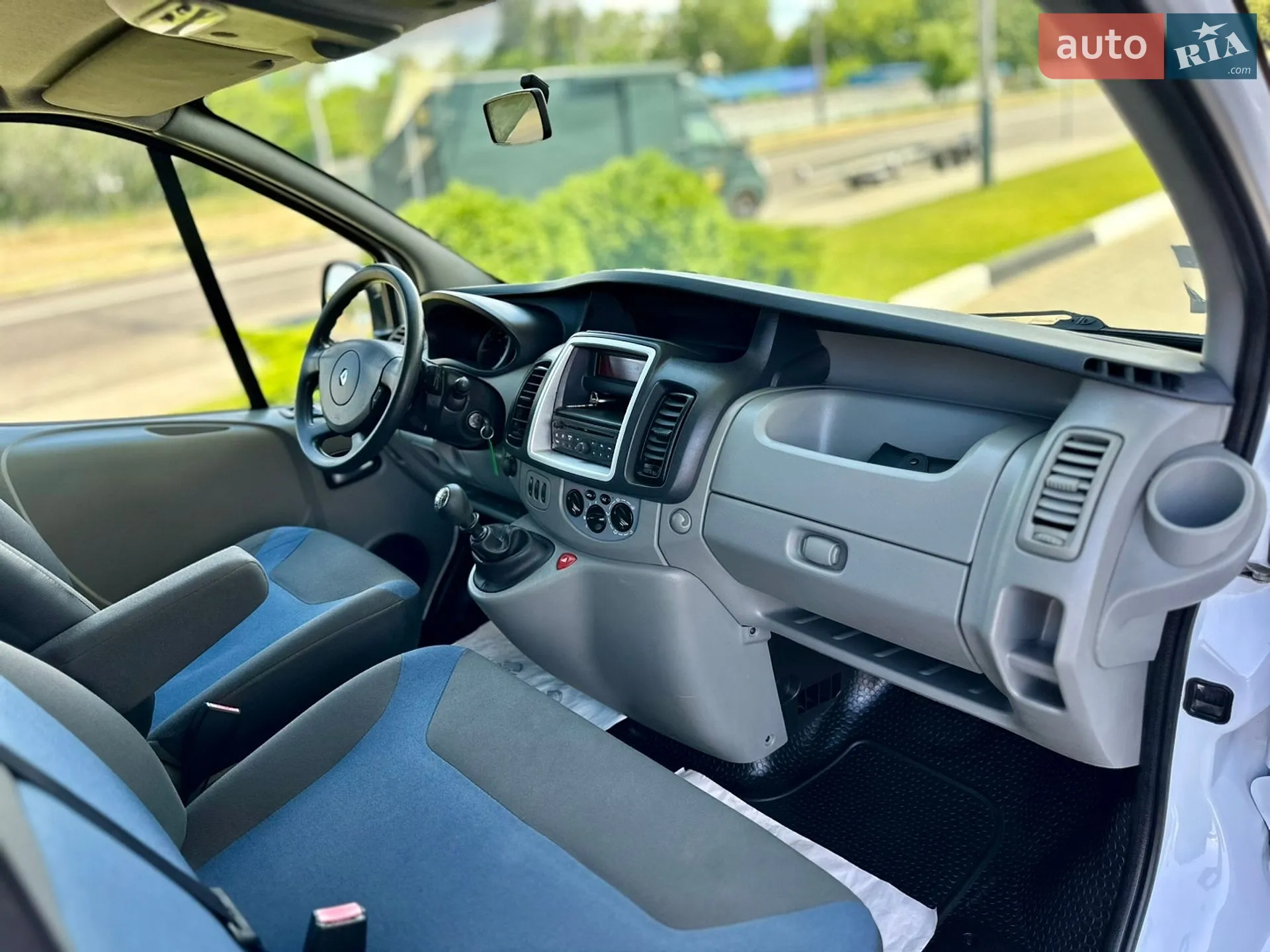 2012 Renault Trafic - мініатюра 48