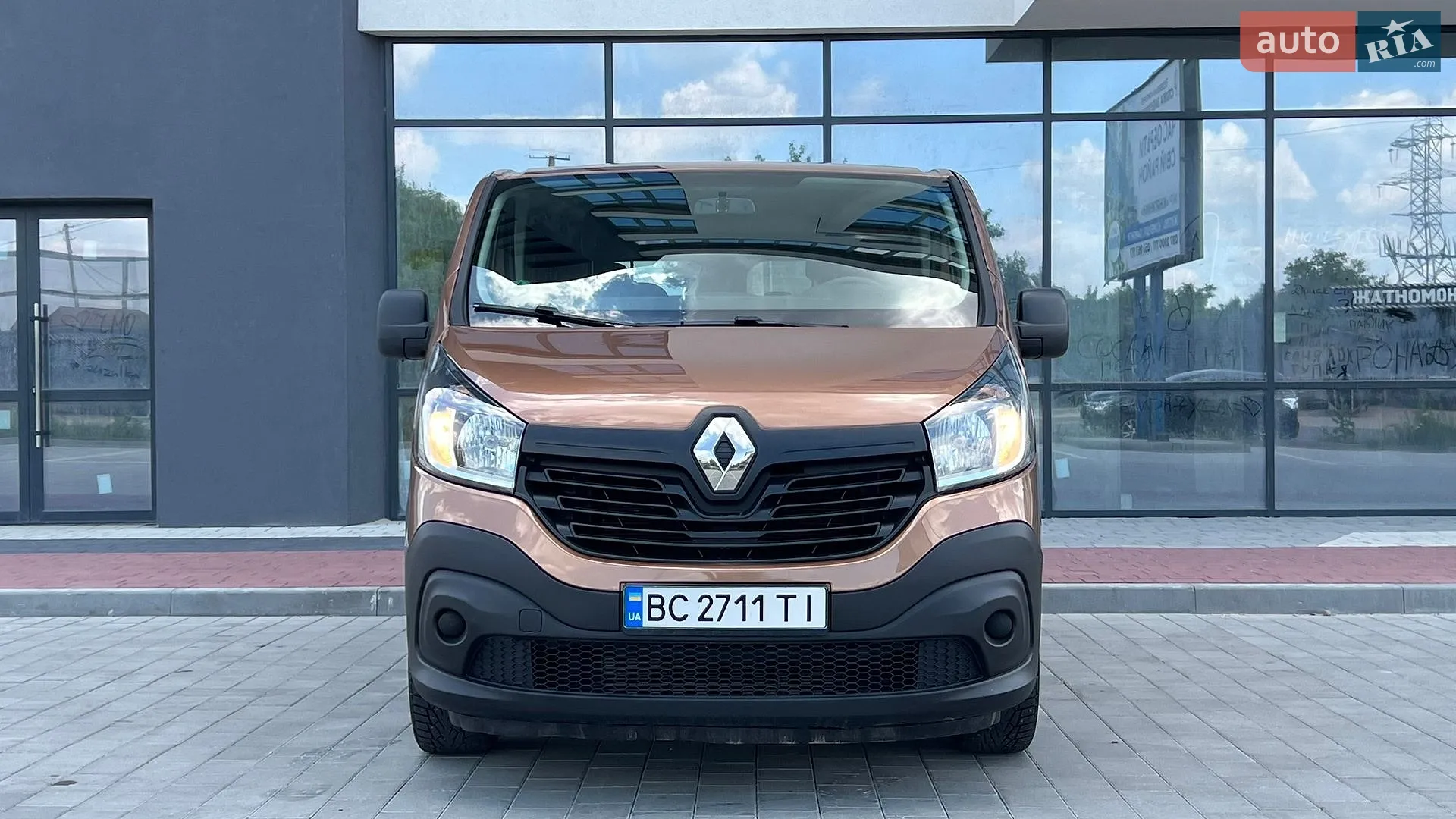 Renault Trafic 2017 VIN VF1JL000357638395 фото оголошення 3 з 35