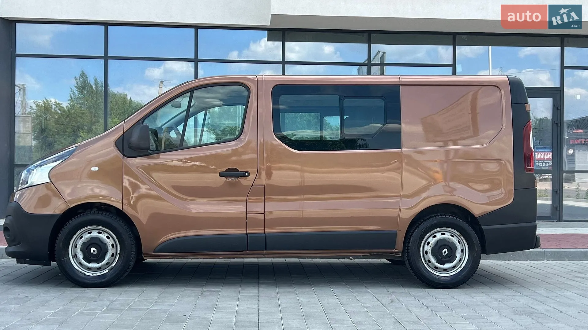 Renault Trafic 2017 VIN VF1JL000357638395 фото оголошення 15 з 35