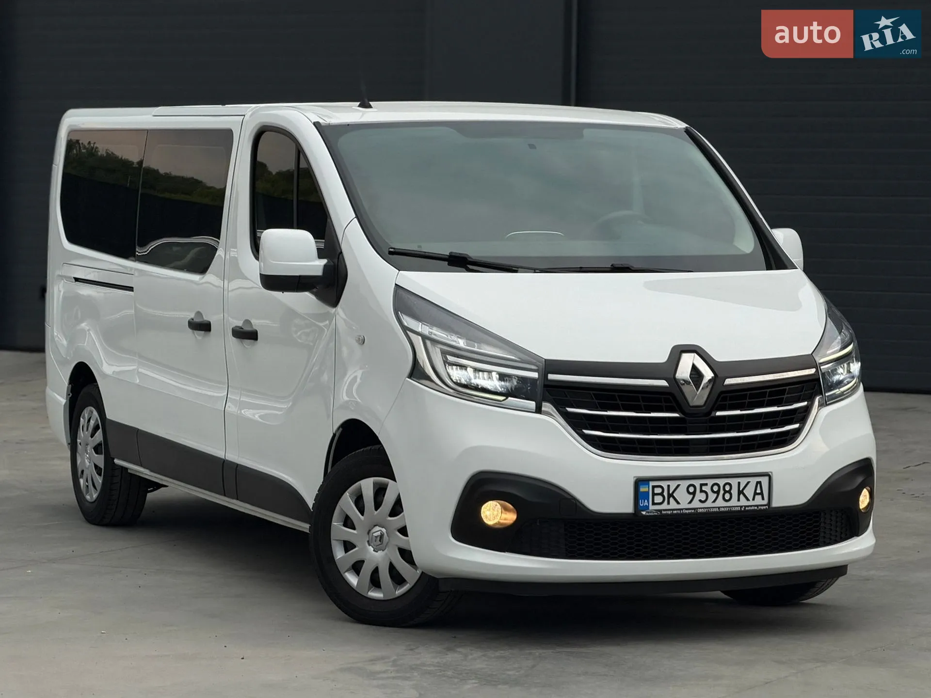 2021 Renault Trafic - мініатюра 2