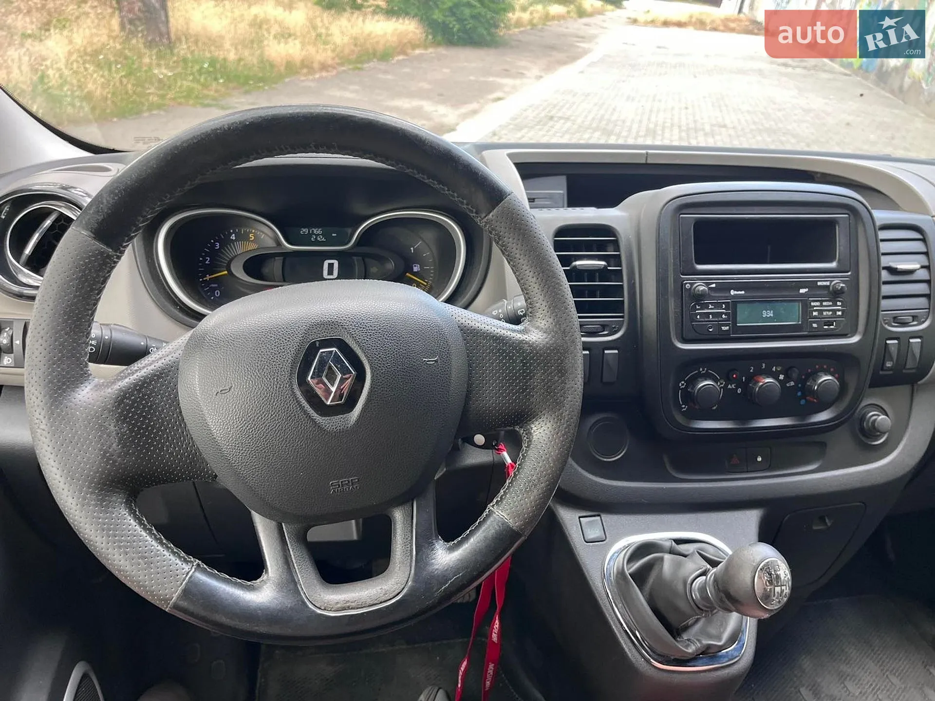 2015 Renault Trafic - мініатюра 15