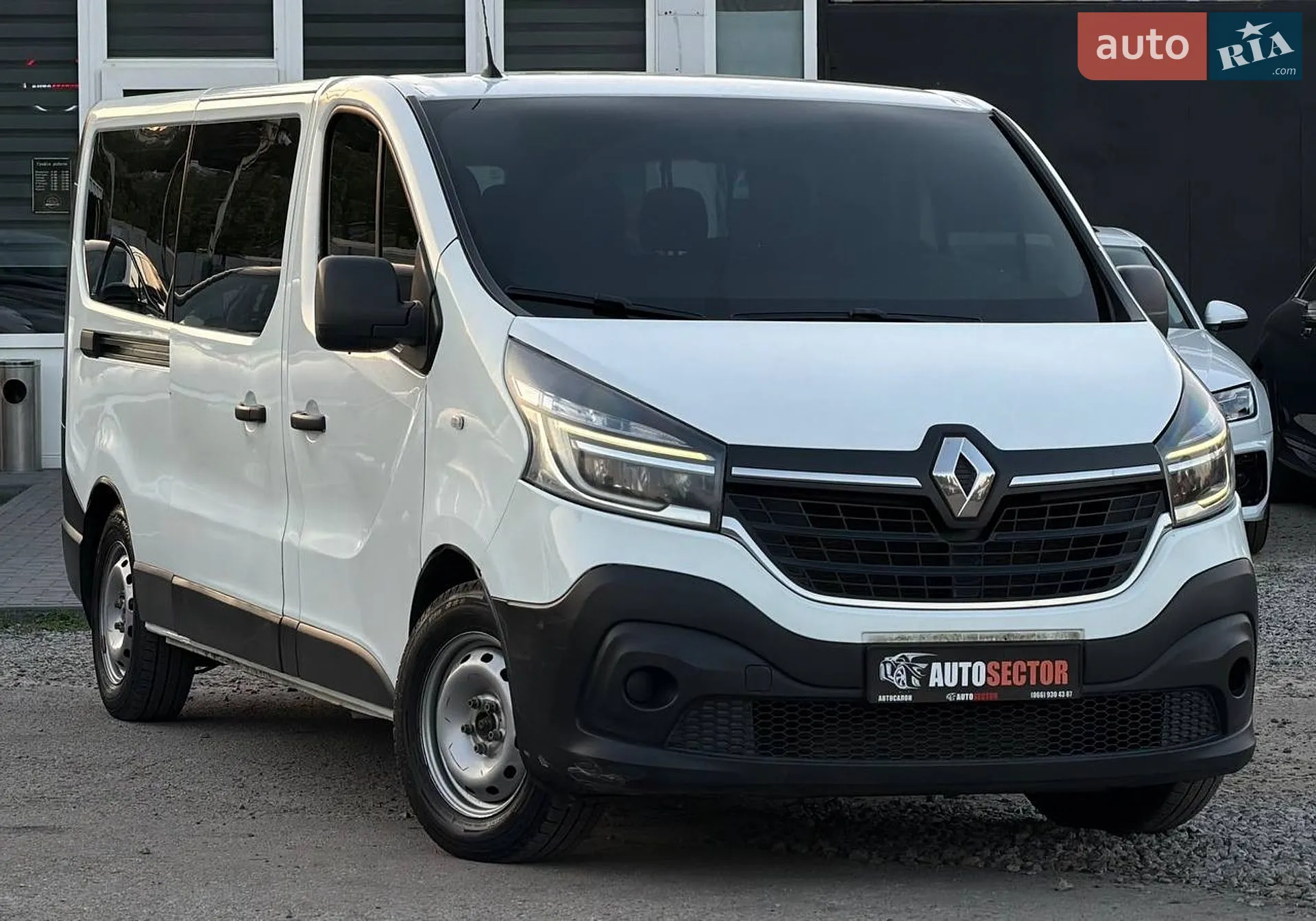 2021 Renault Trafic - мініатюра 4