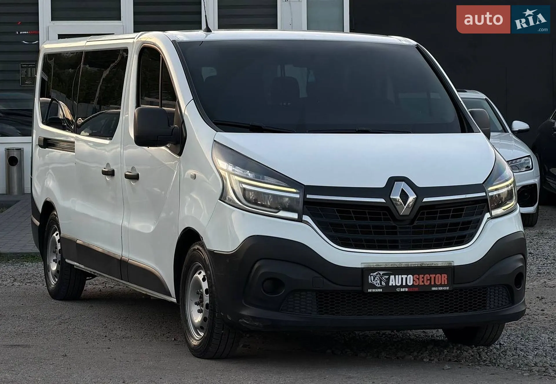 2021 Renault Trafic - мініатюра 5
