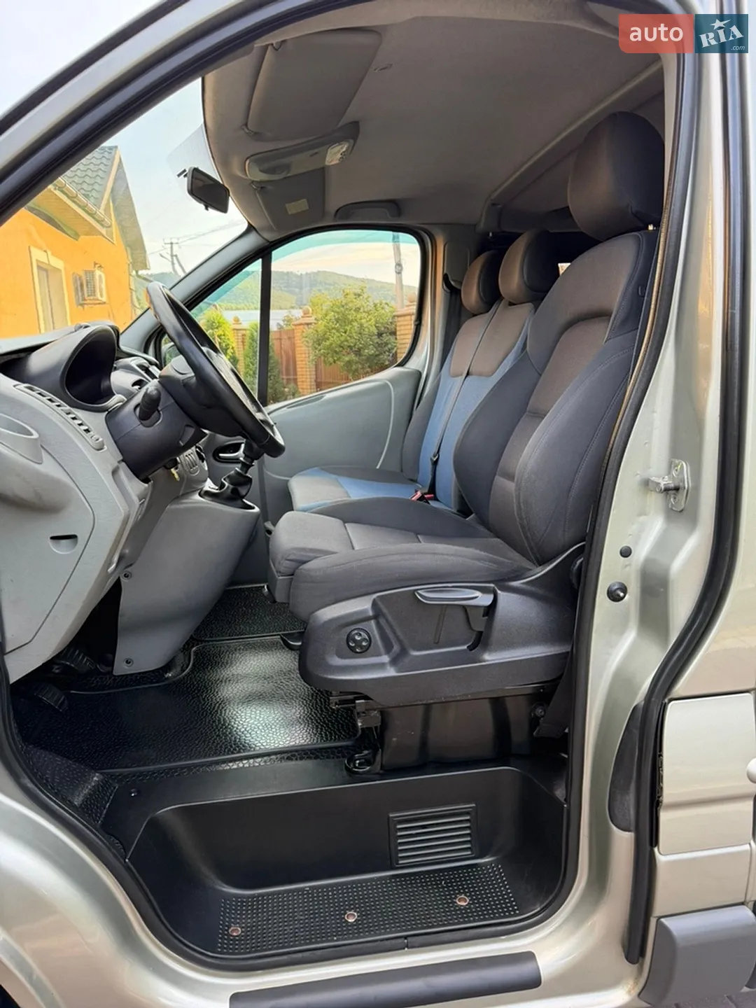 2014 Renault Trafic - мініатюра 27