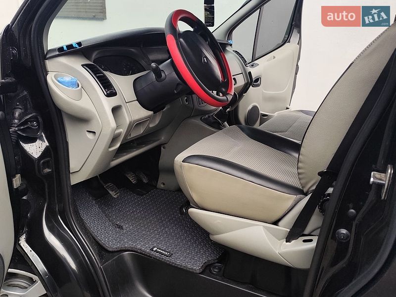 Мінівен Renault Trafic 2007 в Долині фото 46 Мінівен Renault Trafic 2007 в Долині
