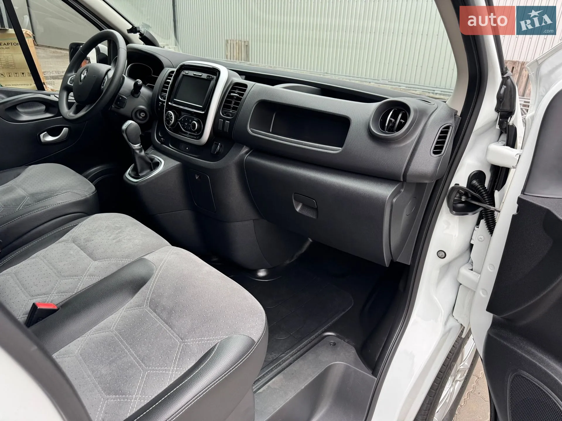2020 Renault Trafic - мініатюра 39