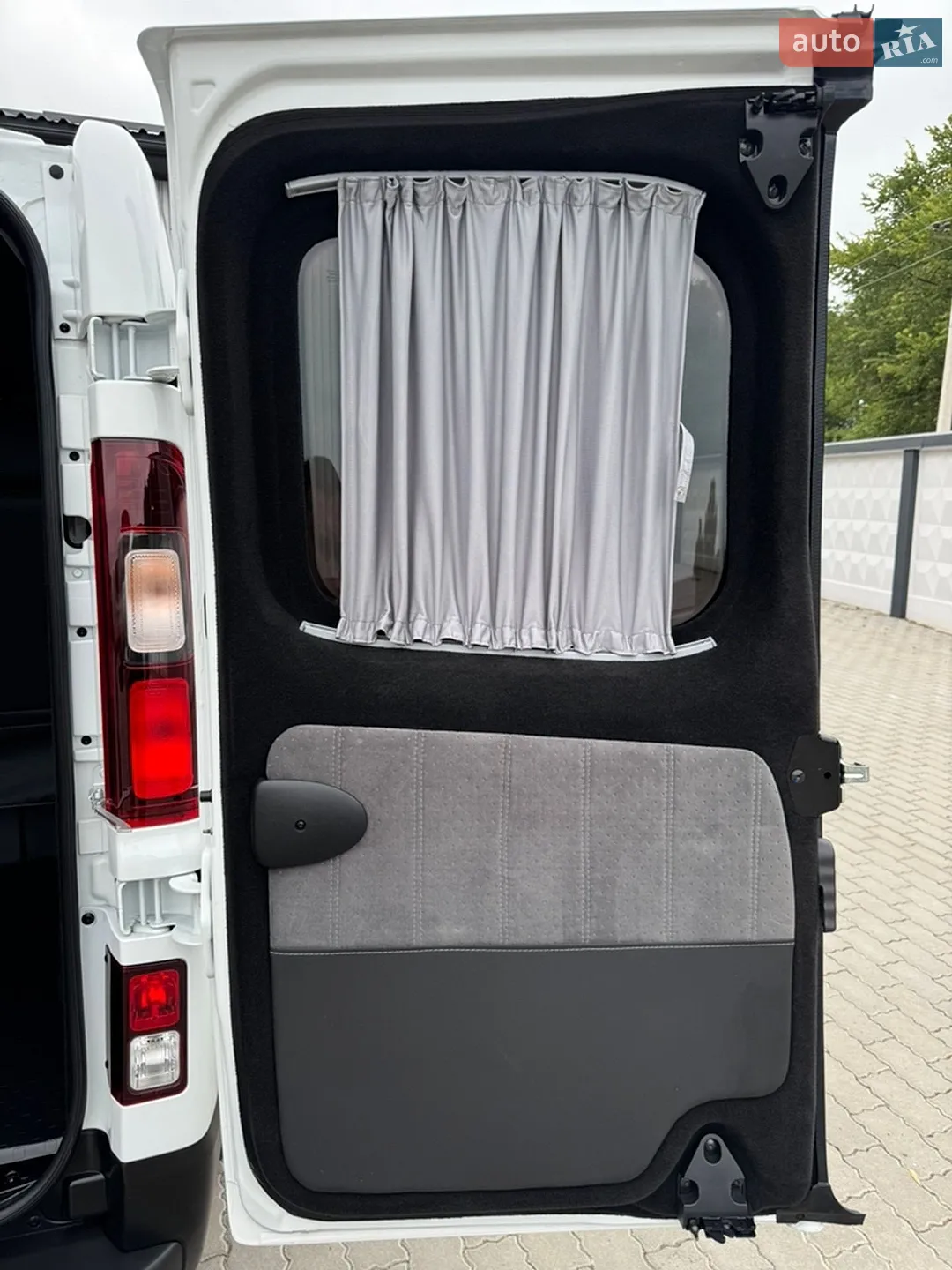 2020 Renault Trafic - мініатюра 54