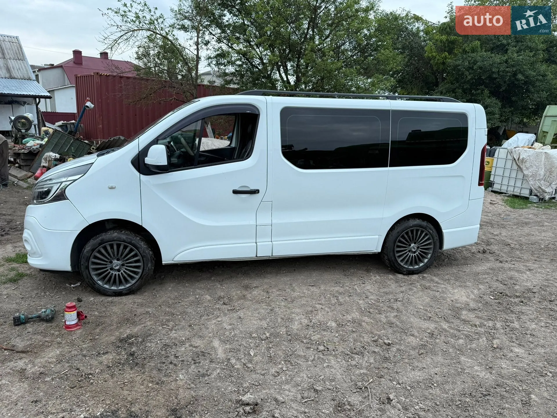 2020 Renault Trafic - мініатюра 2