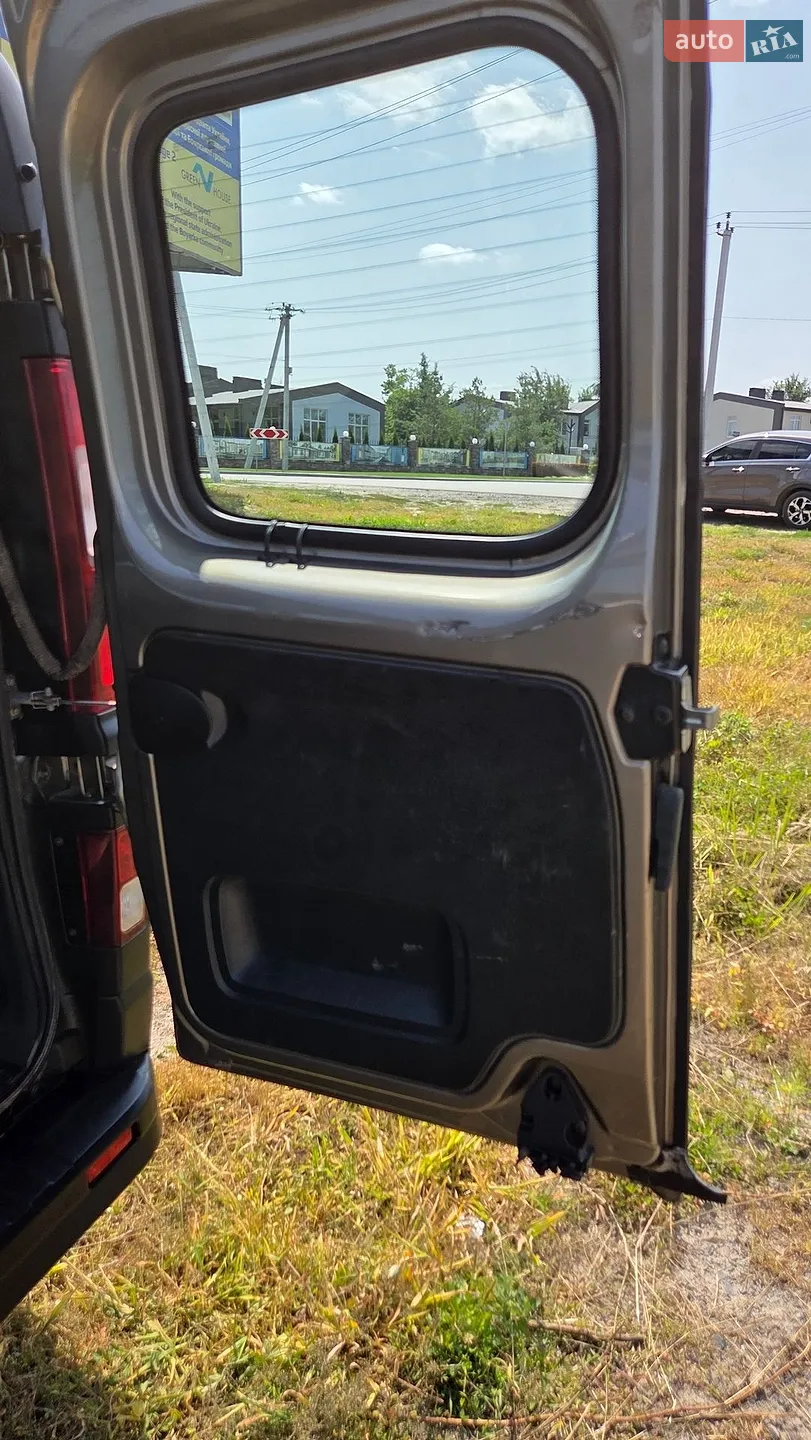 2015 Renault Trafic - мініатюра 16