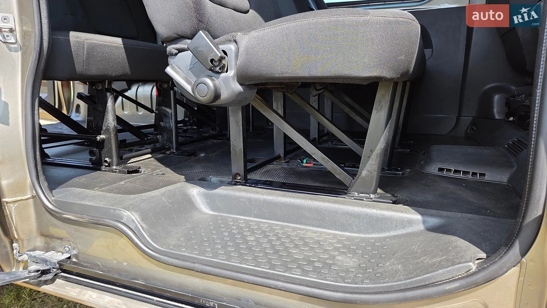 2015 Renault Trafic - мініатюра 19