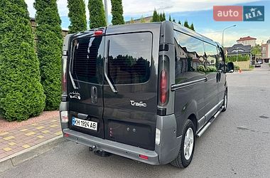 Мінівен Renault Trafic 2004 в Рівному