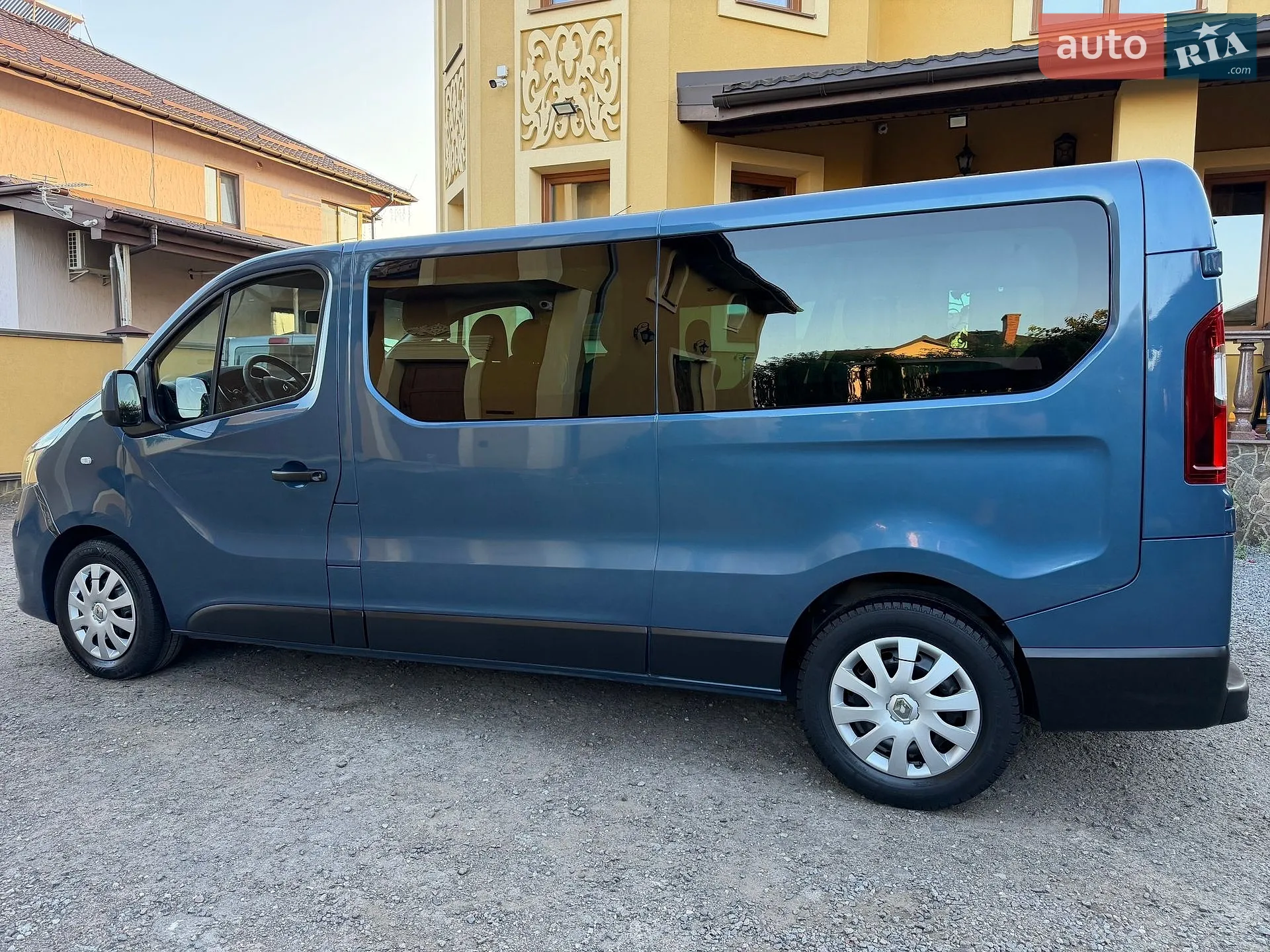 2020 Renault Trafic - мініатюра 6