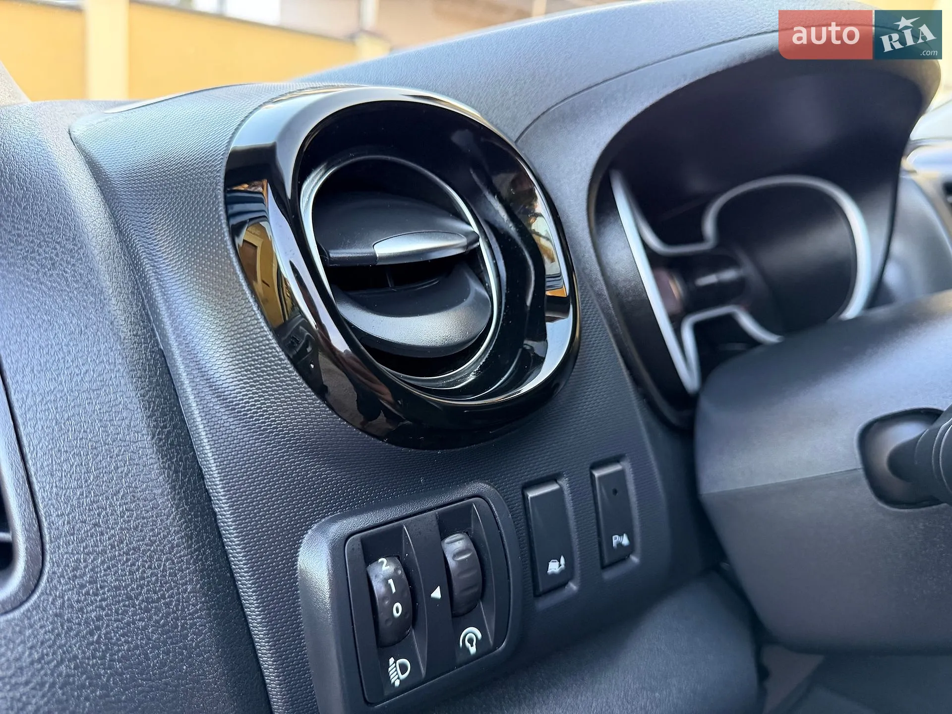 2020 Renault Trafic - мініатюра 88