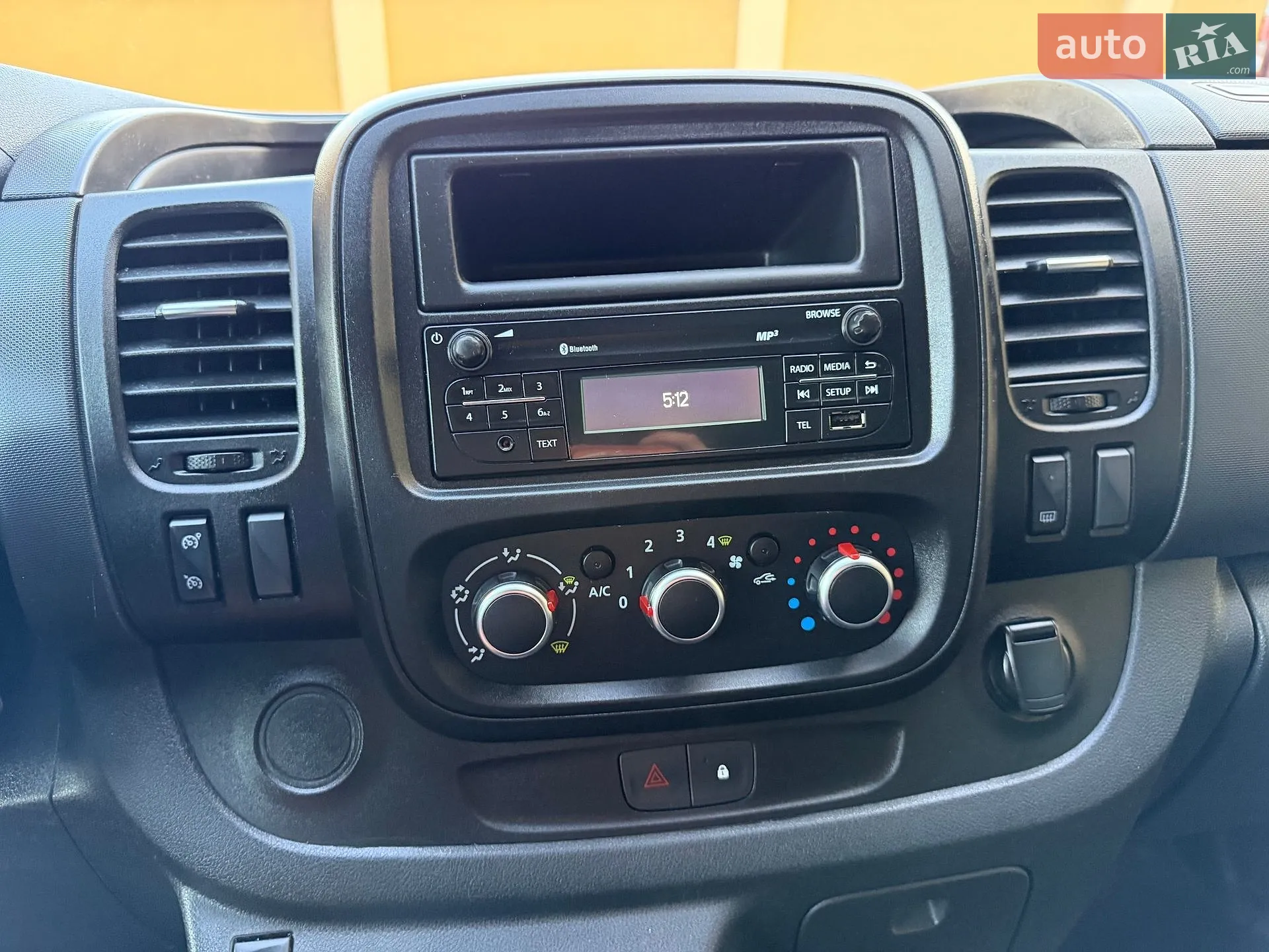 2020 Renault Trafic - мініатюра 104