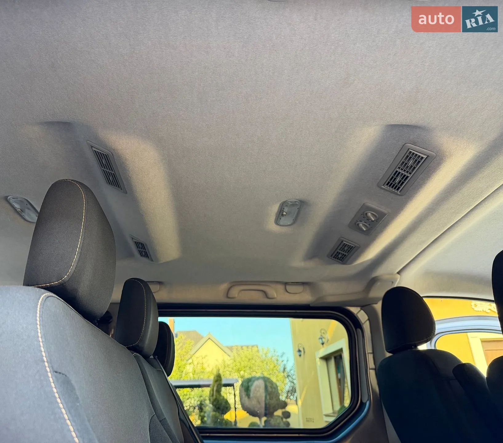 2017 Renault Trafic - мініатюра 78
