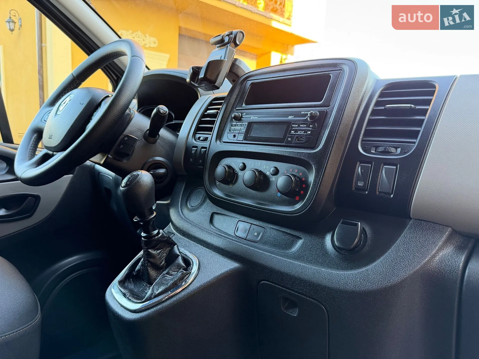 2017 Renault Trafic - мініатюра 139